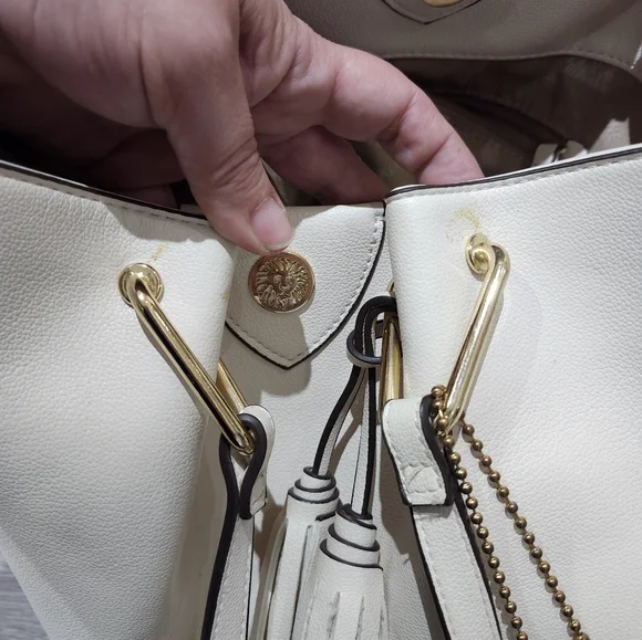 Anne Klein Elegant Cream Tote Bag - Picture 7 of 8